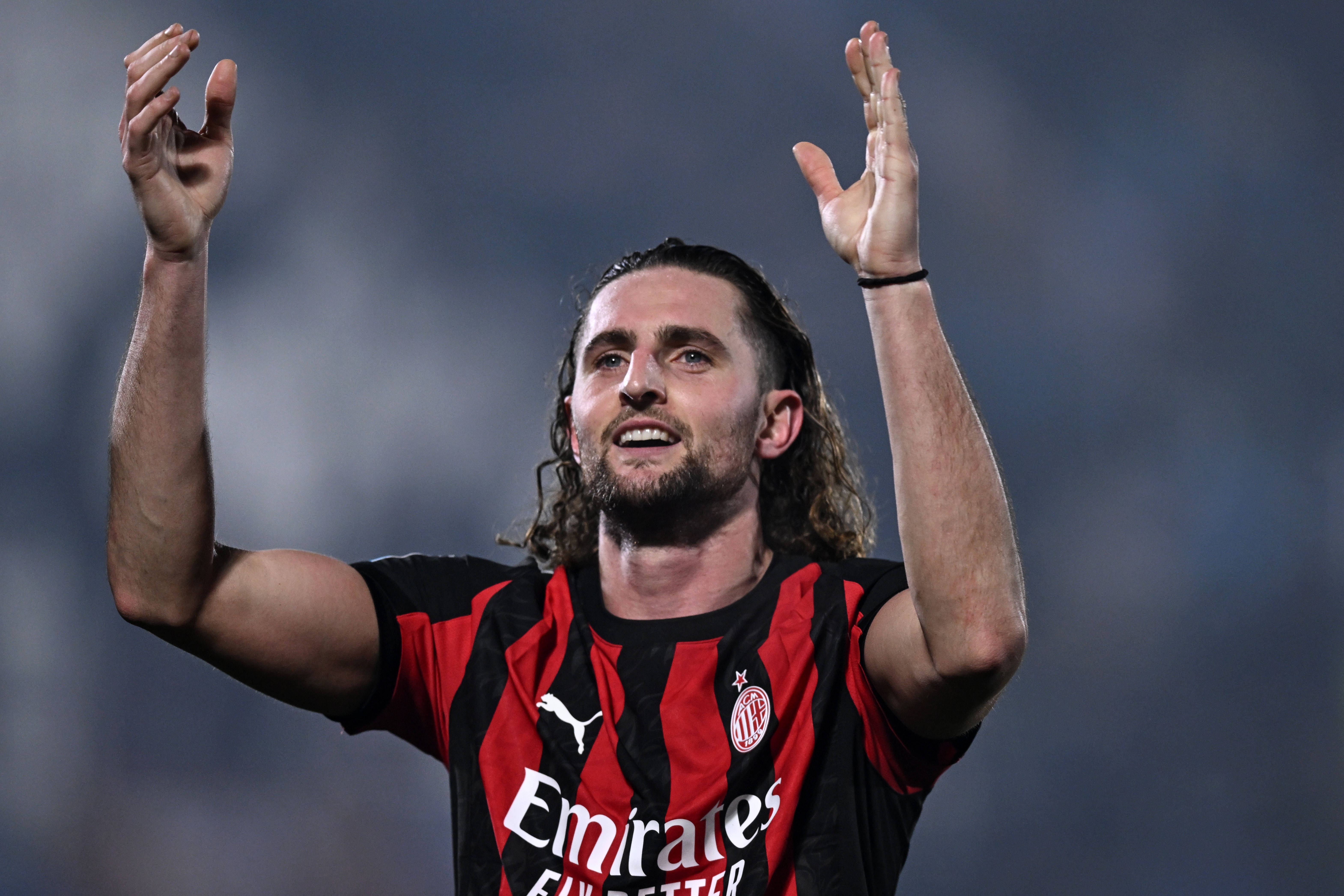 世界杯官方正版软件下载-低价高薪大核心!拉比奥特700万加盟920万年薪 13轮造7球米兰不败